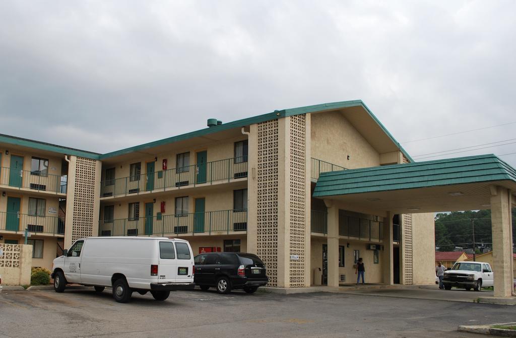 Bama Inn Huntsville Bilik gambar