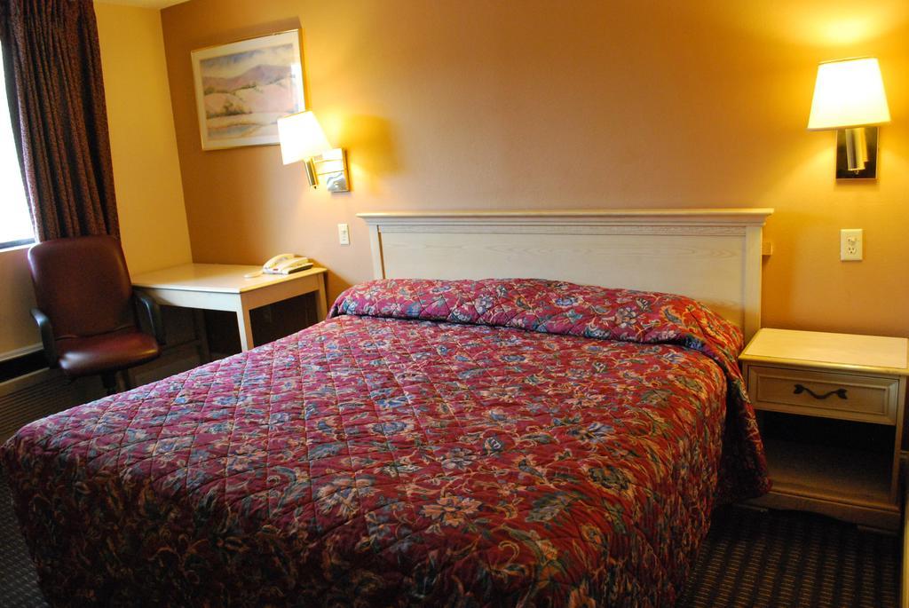 Bama Inn Huntsville Bilik gambar